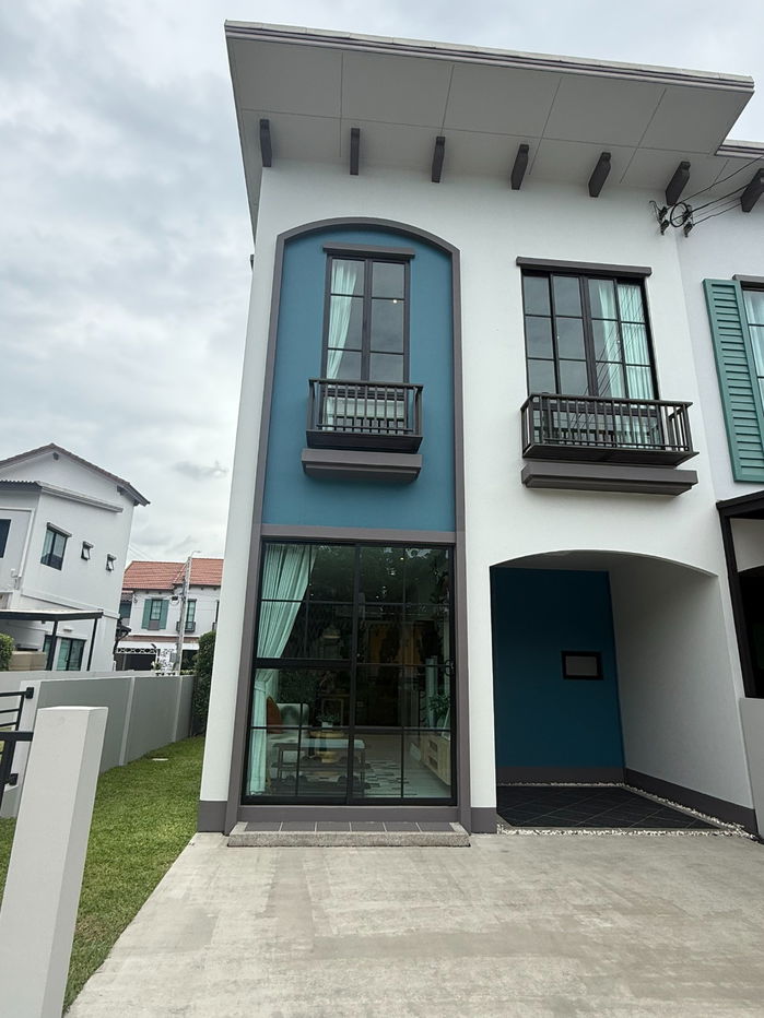 picture Townhome for Sale at Anasiri Ramkhamhaeng – Move-in Ready Project by Sansiri - 1/14