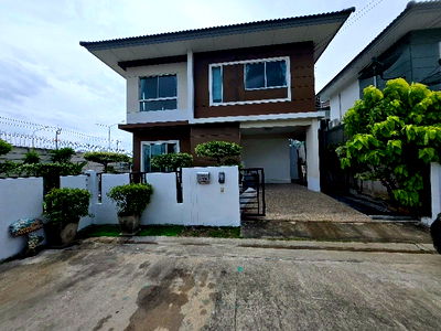 เช่าบ้านแฝด นิคมบางปู : เช่า 23,000บาท/เดือน ม.บ้านเดอะทรัสแพรกษาใหม่
