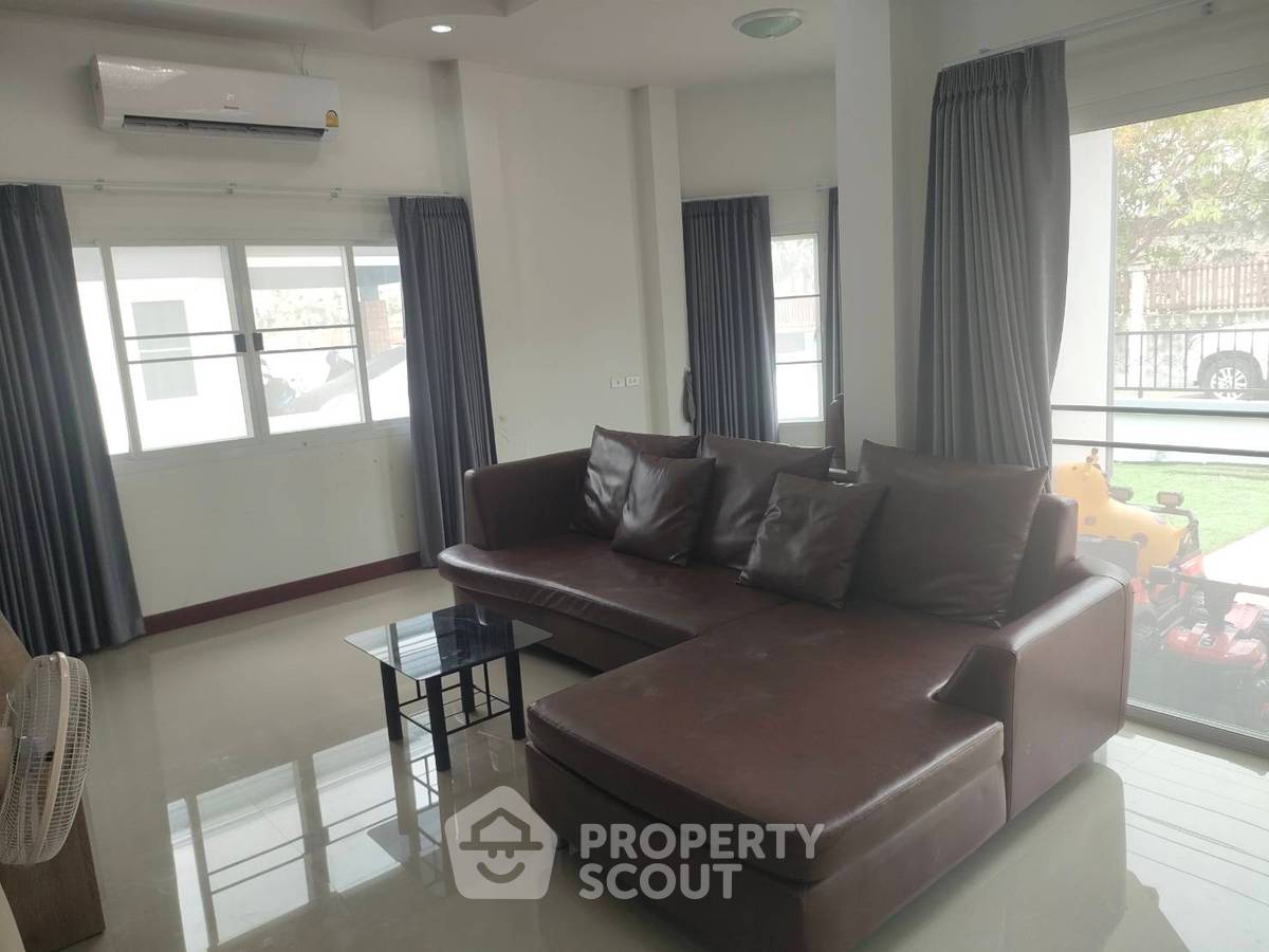 รูป บ้าน 3-ห้องนอน ใกล้ เมืองพัทยา (ID 1511599) - รูปที่ 4/28