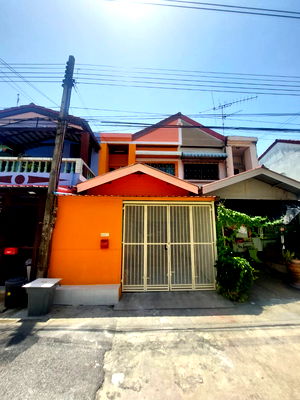 Townhouses for rent : For Rent a townhouse Ruam Suk Villa Soi Sai Mai 22 Line: @katagent