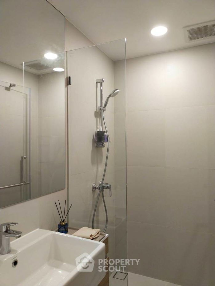 picture 1-BR Condo at Noble Ambience Sukhumvit 42 near BTS Ekkamai (ID 1481543) - 7/11