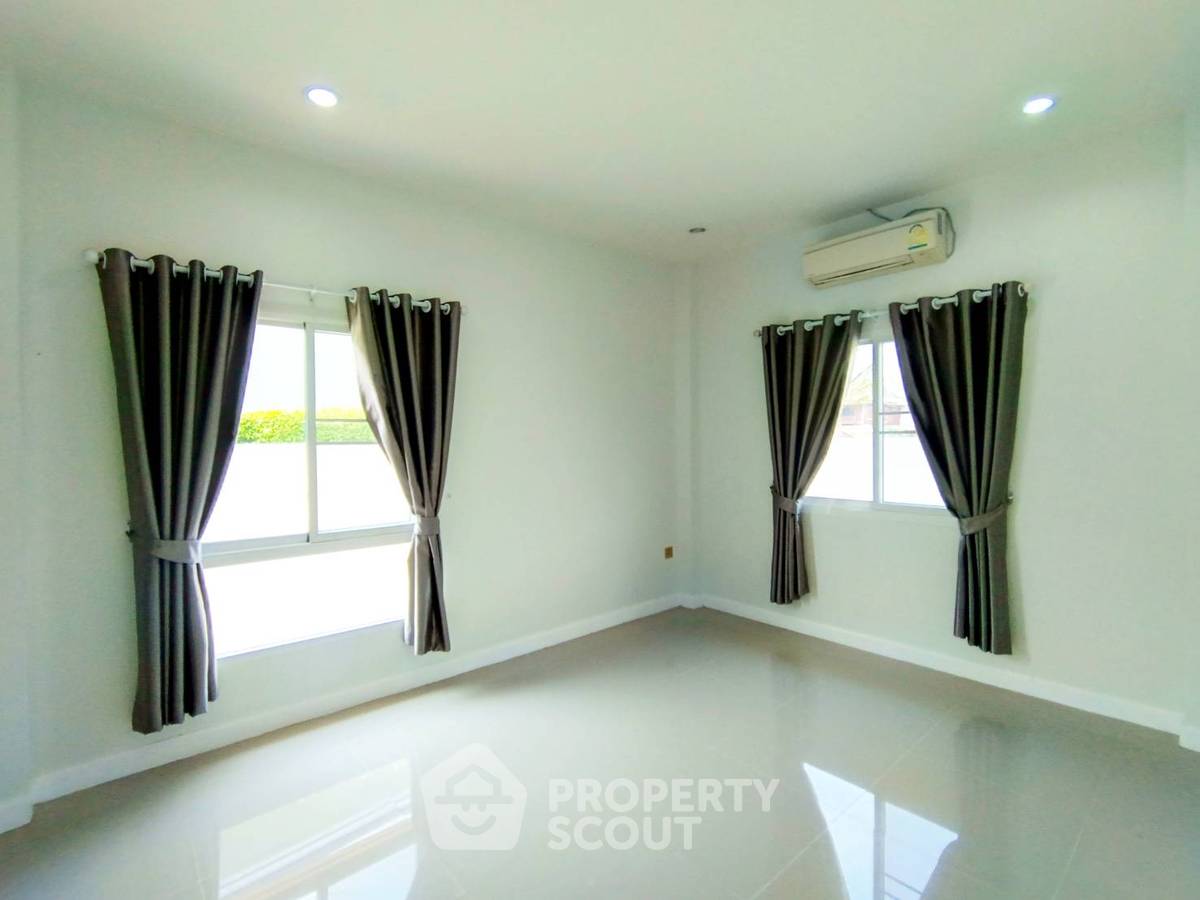 picture 2-BR House close to The Venezia (ID 2100644) - 7/7