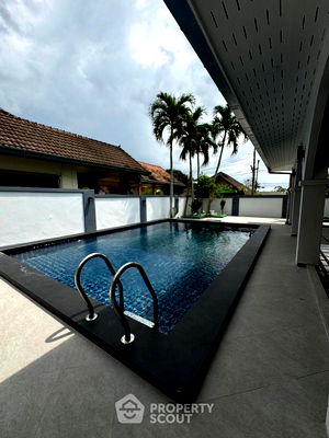 Houses for sale Nong Prue, Chonburi : 3-BR House at Pattaya Land And House Village close to East Pattaya (ID 2135142)