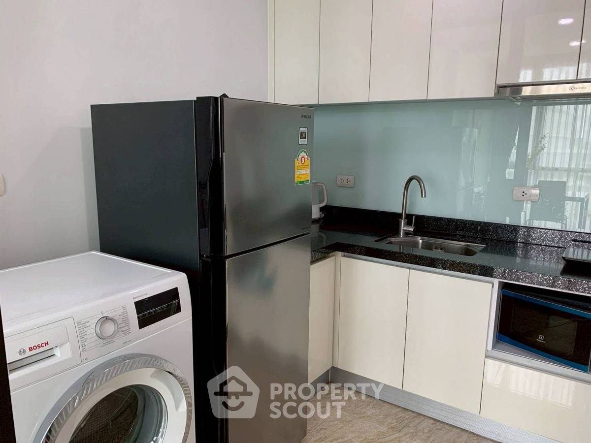 picture 2-BR Condo at JRY Condominium Rama 9 in Bang Kapi (ID 2235684) - 8/19