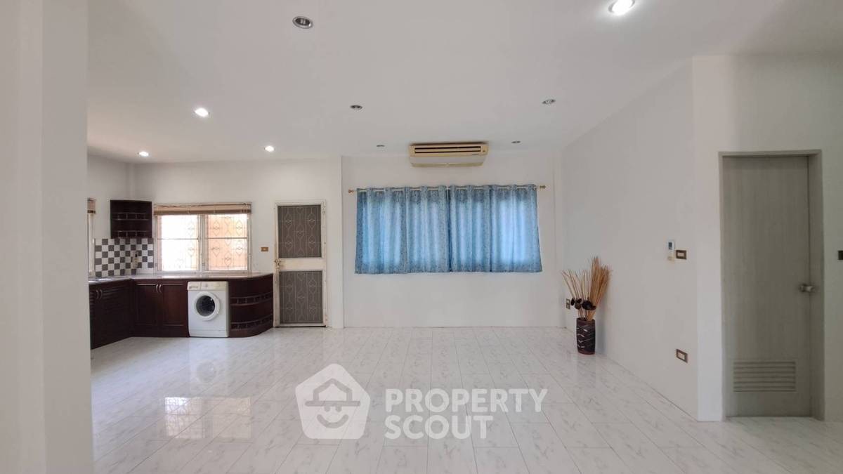 picture 3-BR House close to Hua Hin City (ID 2233911) - 4/23