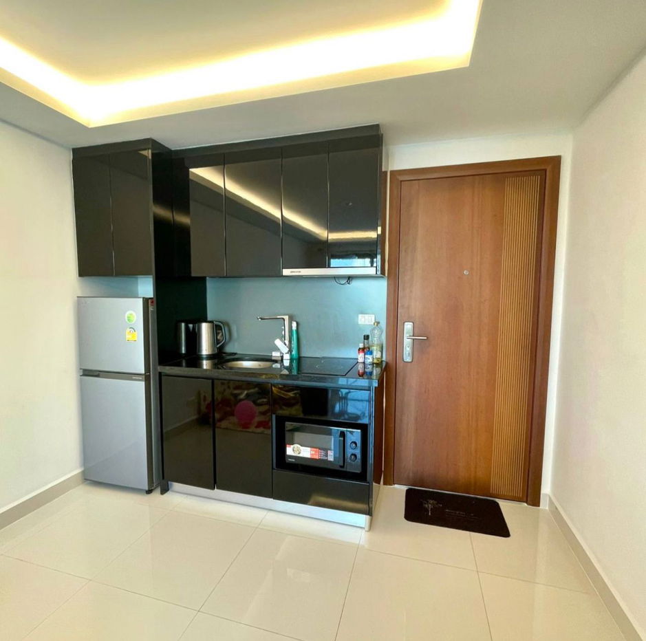 picture 1 Bedroom Condominium @ Club Royal - 6/11