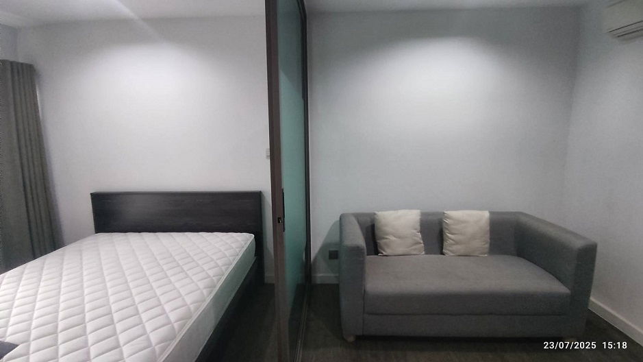 รูป คอนโด B Campus บีแคมปัส ประชาชื่น ชั้น 4 มี 1 ห้องนอน 27 ตรม. ของครบ เพียง 7,000 บาท เท่านั้น - รูปที่ 3/7