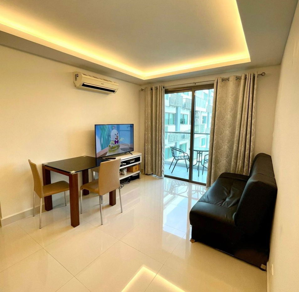 picture 1 Bedroom Condominium @ Club Royal - 3/11