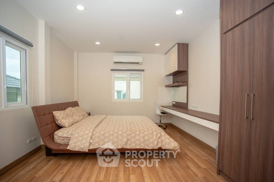 picture 3-BR House in Surasak (ID 2231377) - 20/29