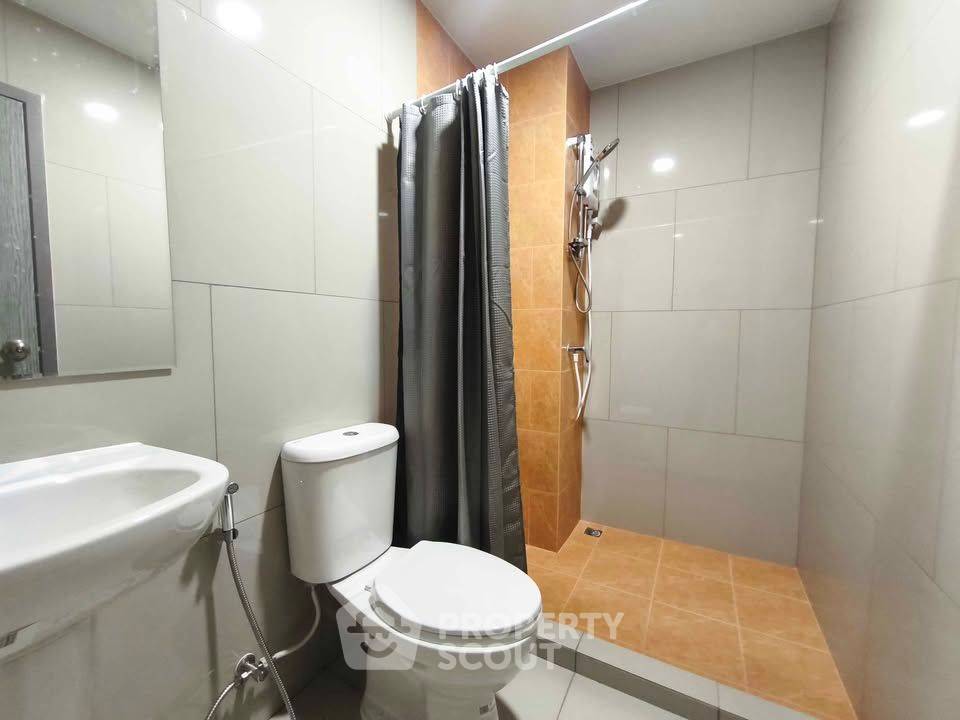 picture 1-BR Condo at Rich Point @ BTS Wutthakat near BTS Wutthakat (ID 2236180) - 10/12
