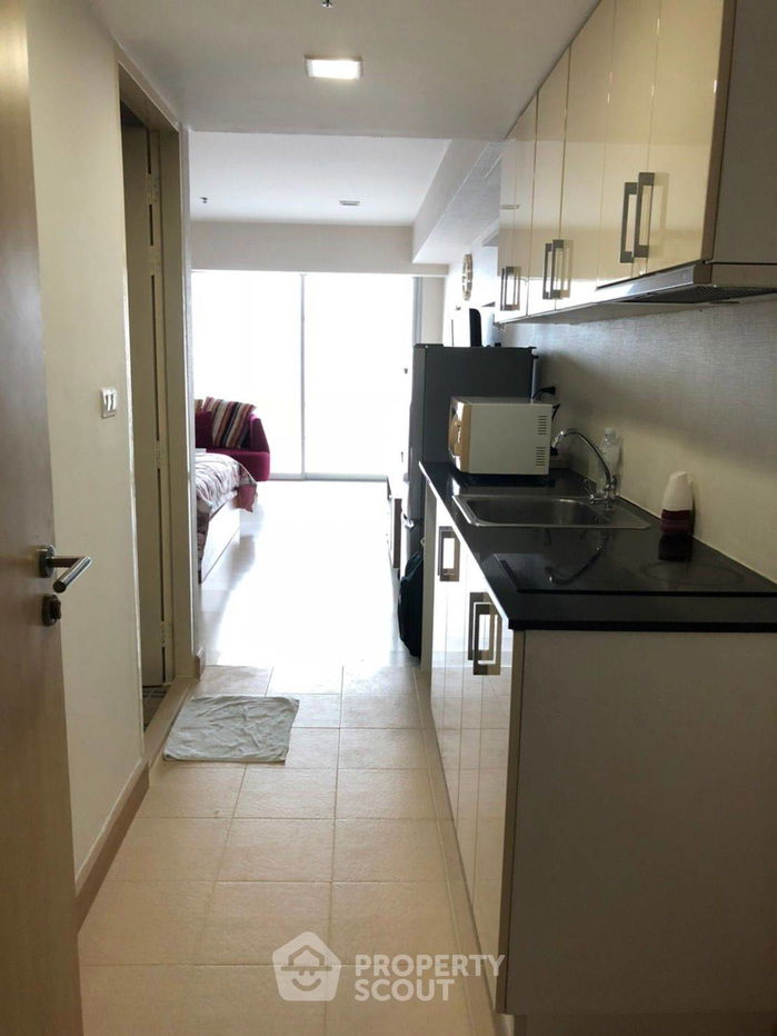 picture Studio Condo at My Resort Bangkok Condominium near MRT Phetchaburi (ID 2233436) - 5/6