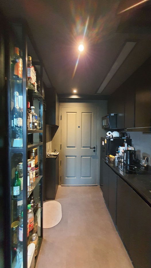 รูป ขายคอนโด มือสอง ห้อง Duplex (ตกแต่งเกือบล้าน) (Blak mens style decoration) ขายขาดทุน ฟรีโอน ห้องมุม คอนโด ละติจูด ใกล้ม.เอแบค บางนา - รูปที่ 4/31