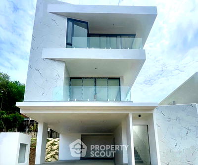 บ้านเดี่ยว เมืองภูเก็ต ภูเก็ต : วิลล่า 3-ห้องนอน ใน หาดกะรน (ID 2062222)