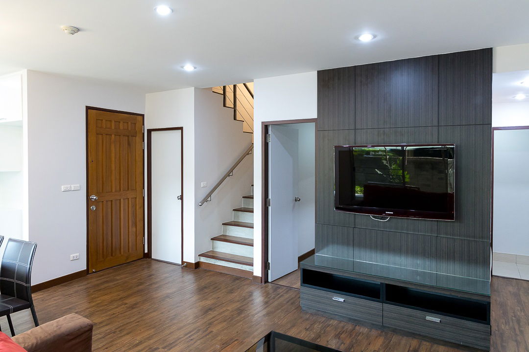 picture Duplex 2 bedroom at Vonnapa Sukhumvit 38(BTS Thonglor ) - 2/10