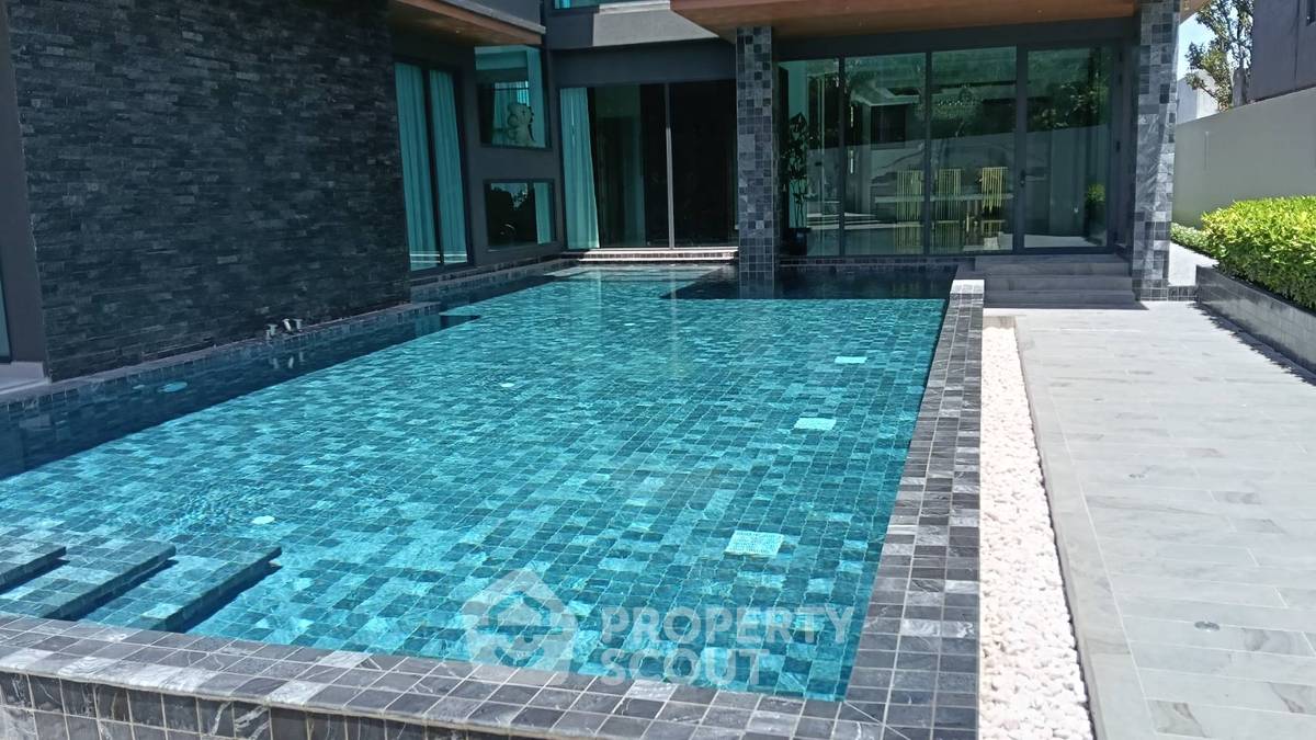 picture 5-BR Villa close to Pattaya (ID 2182145) - 7/40