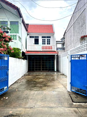 ทาวน์โฮม นนทบุรี : 🎉 ขายทาวน์เฮาส์ โครงการ ธนพัฒนา 2 ชั้น 2 ห้องนอน 2 ห้องน้ำ