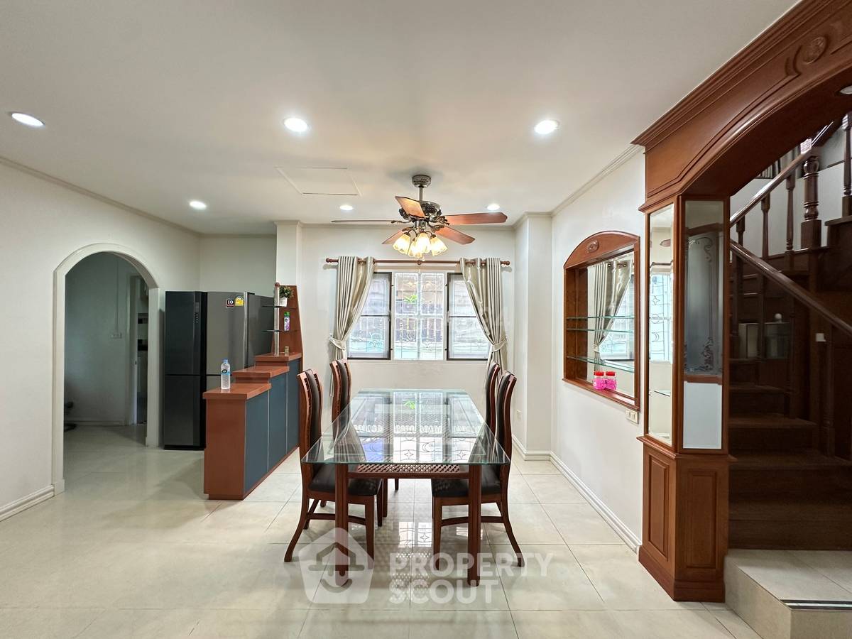 picture 3-BR House at Perfect Place Ramkhamhaeng 164 in Min Buri (ID 2233015) - 1/8