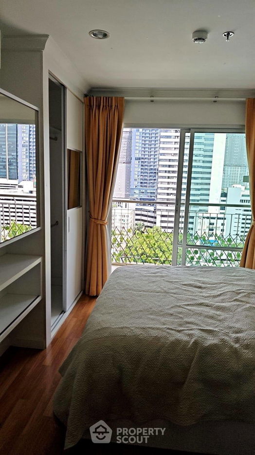 picture 1-BR Condo at Lumpini Place Rama 9–Ratchada near MRT Phra Ram 9 (ID 1739354) - 4/16