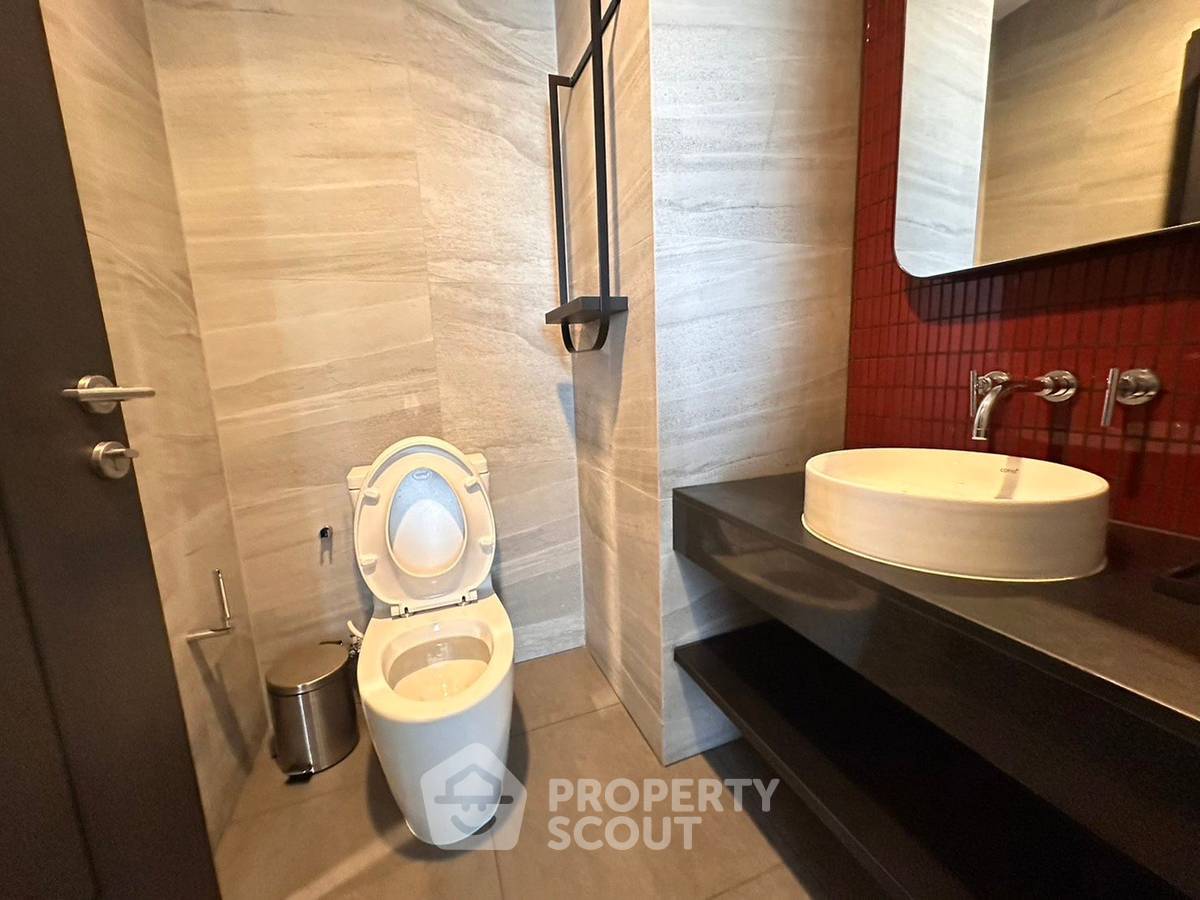 picture Studio Condo at Edge Central Pattaya close to Central Festival Pattaya (ID 2232452) - 5/10
