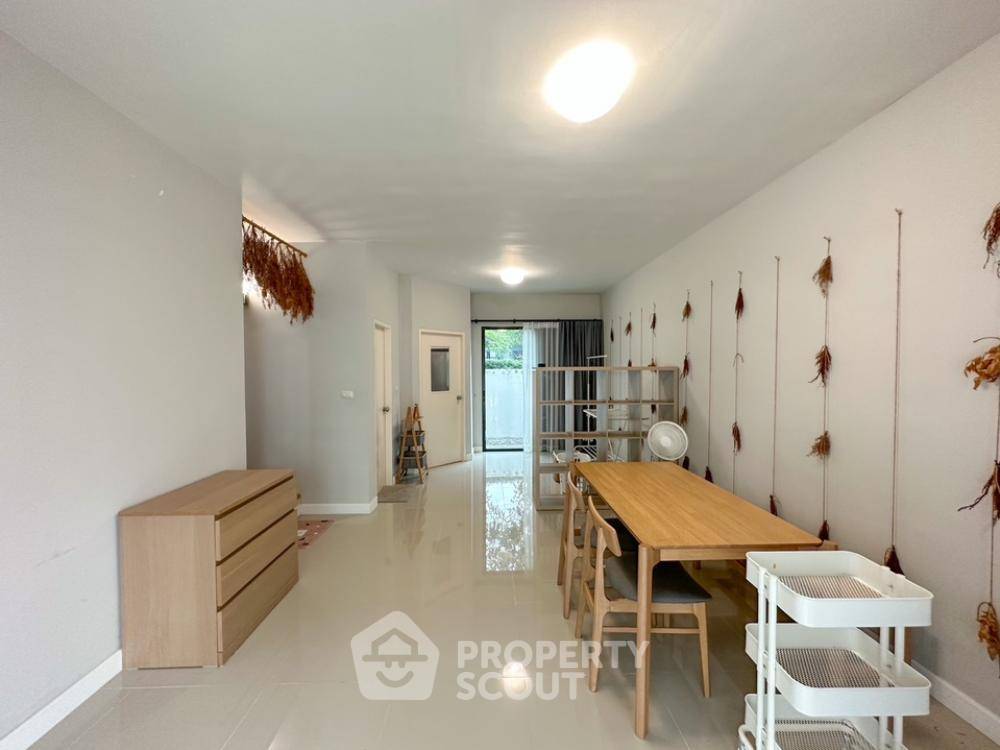 picture 3-BR Townhouse in Taling Chan (ID 1706061) - 51/71