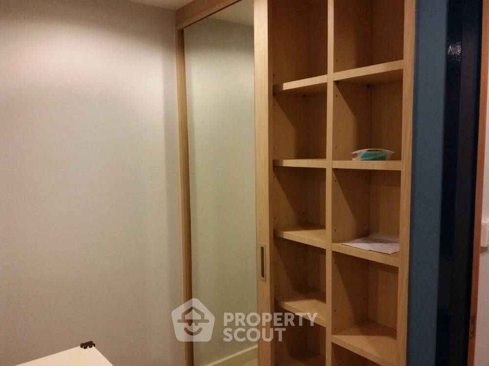 picture 1-BR Condo at Zenith Place Sukhumvit 42 Condominium near BTS Ekkamai (ID 811286) - 2/9