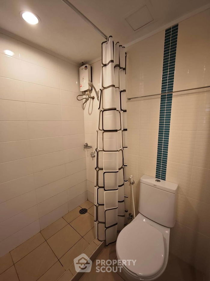 picture 1-BR Condo at Lumpini Place Rama 9–Ratchada near MRT Phra Ram 9 (ID 1739354) - 11/16