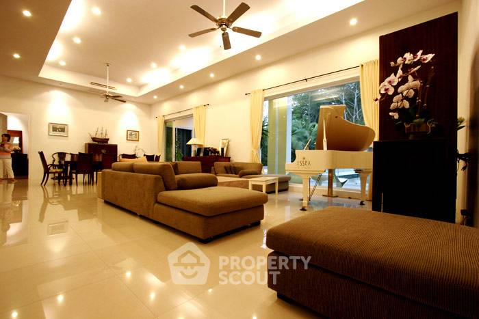 picture 4-BR Villa in Si Sunthon (ID 792643) - 1/6