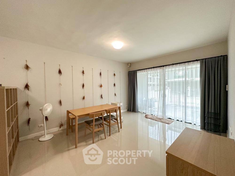 picture 3-BR Townhouse in Taling Chan (ID 1706061) - 53/71