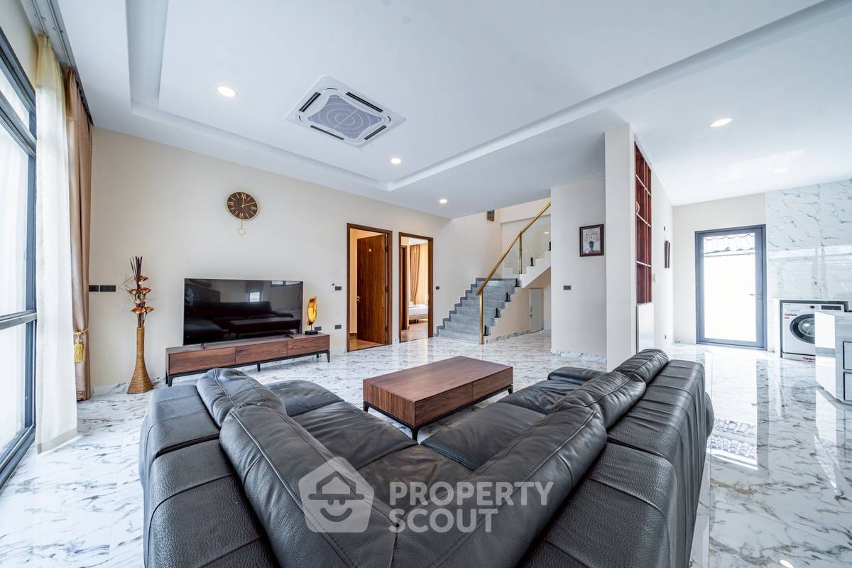 รูป บ้าน 7-ห้องนอน ใกล้ พัทยาใต้ (ID 2234412) - รูปที่ 25/26
