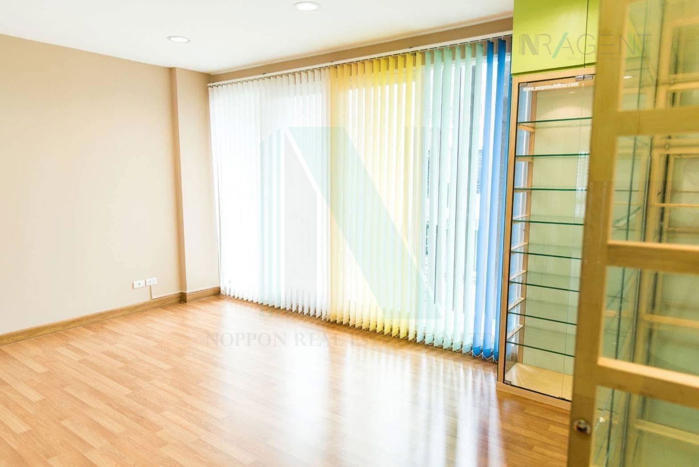 รูป 📌 ให้เช่าทาวน์เฮาส์ 3 ชั้น บ้านกลางเมือง เออร์บาเนี่ยน พระราม 9 - ลาดพร้าว 3 ห้องนอน 3 ห้องน้ำ - รูปที่ 6/8