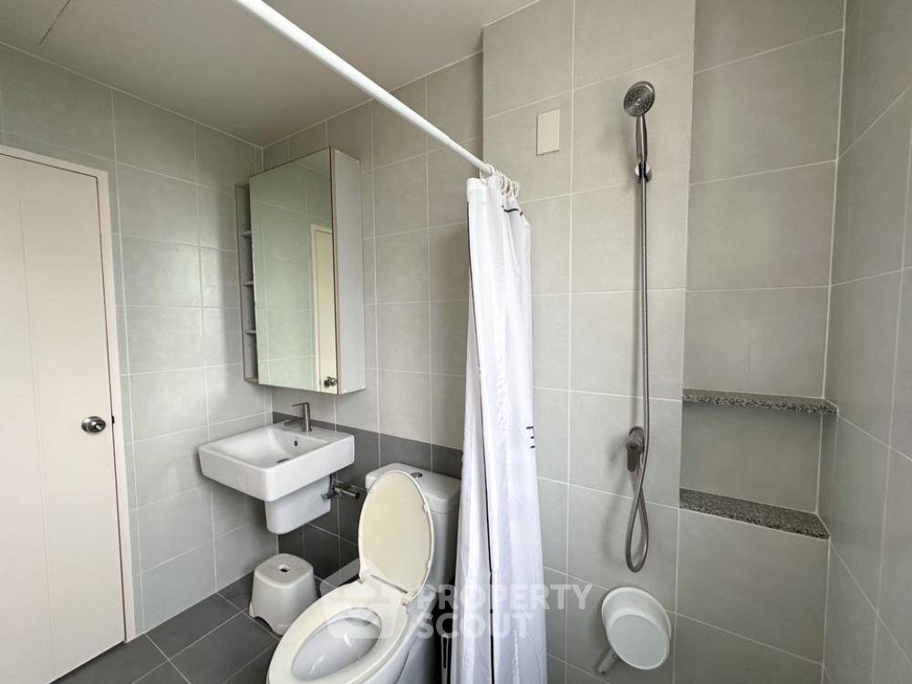 picture 3-BR Townhouse in Taling Chan (ID 1706061) - 10/71