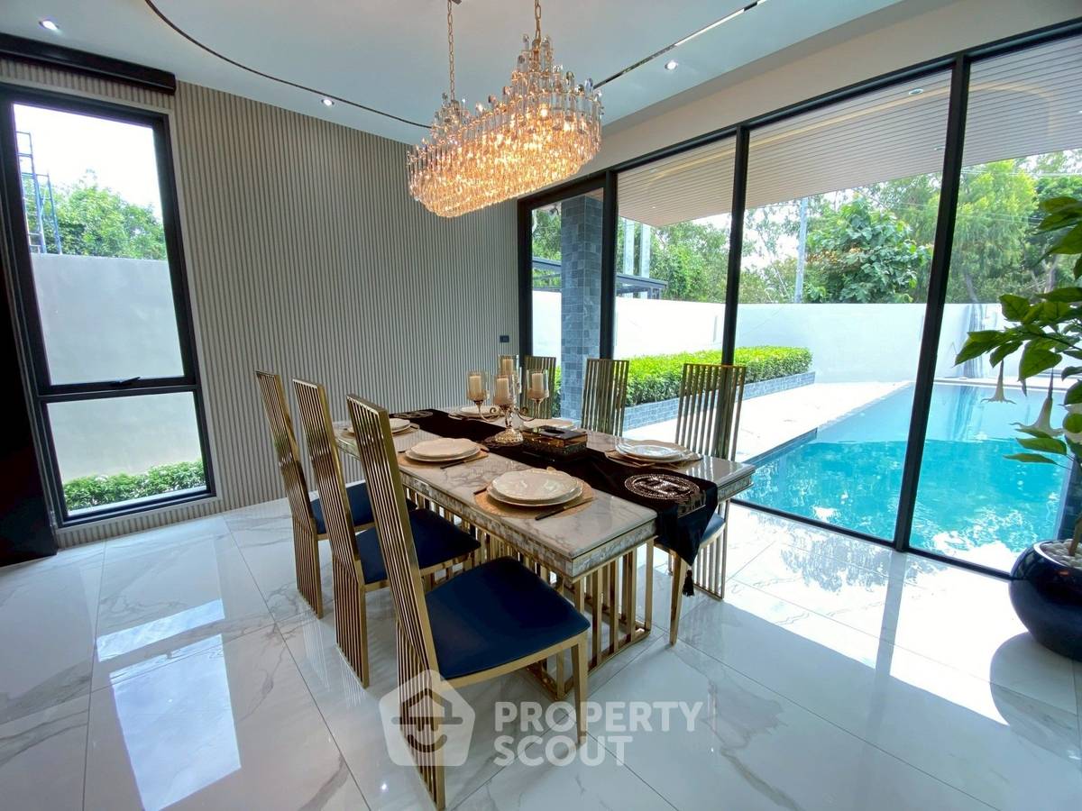 picture 5-BR Villa close to Pattaya (ID 2182145) - 31/40
