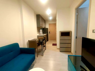 Condos for rent :  For Rent Ready to move in 1 October 26 Condo Rhythm Asoke 2 MRT Rama9 