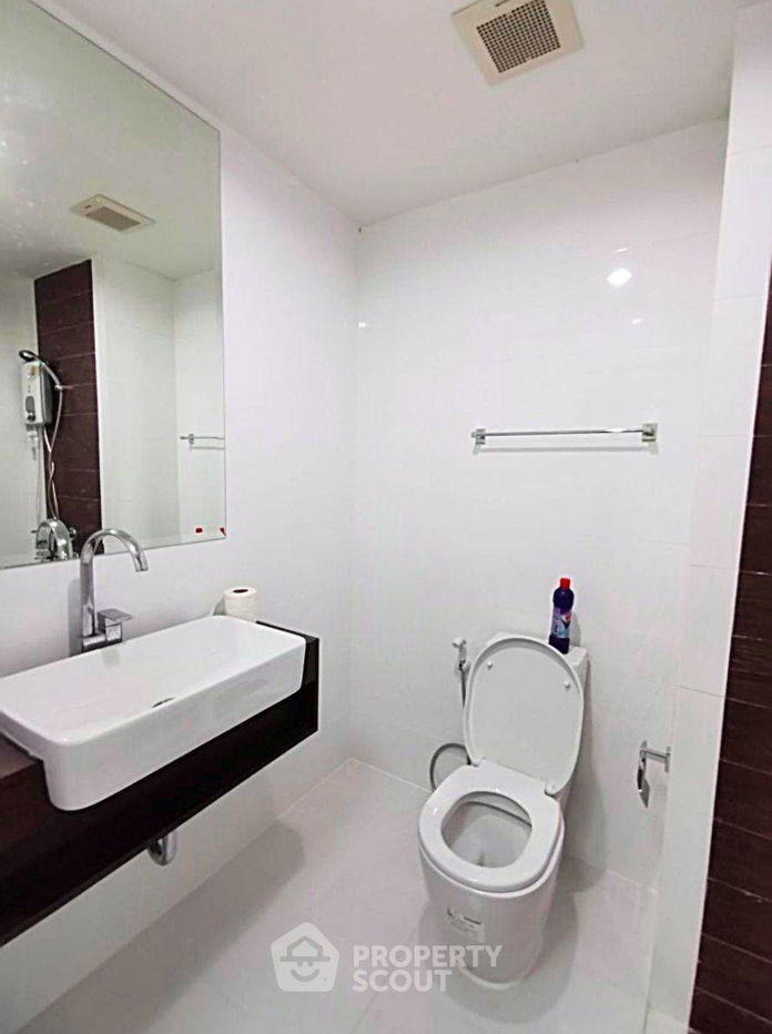 picture 1-BR Condo at A Space Me Sukhumvit 77 in Suan Luang (ID 999113) - 9/14