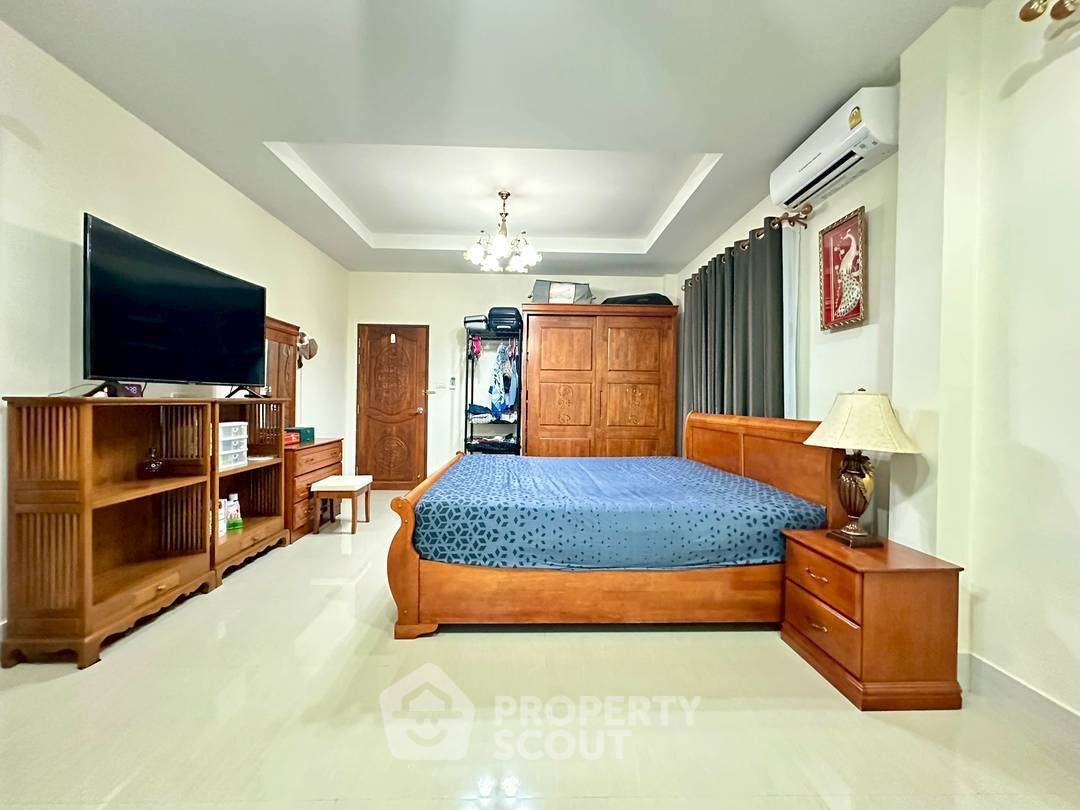 picture 5-BR House close to East Pattaya (ID 2166254) - 9/19
