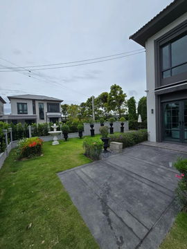 บ้านให้เช่า Grande Pleno Sukhumvit-Bangna พร้อมเข้าอยู่สนใจติดต่อ Line @goodmanpro หรือ โทร 0999029192