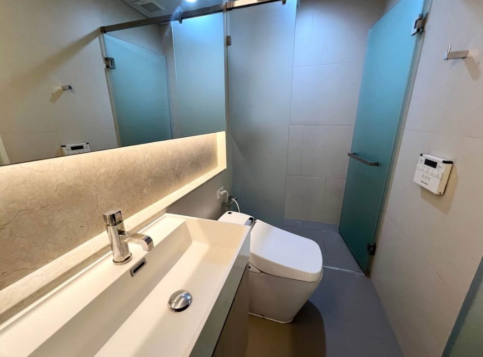 picture #R5464 🎉 030868 Condo for rent  The Lumpini 24 - 11/17