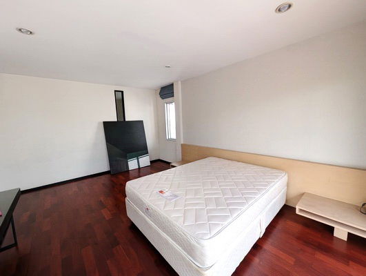 รูป [ให้เช่า] หมู่บ้าน โนเบิล ทารา งามวงศ์วาน / 3 ห้องนอน 4 ห้องน้ำ / 114 ตรว. 300 ตรม. **75,000** บ้านเดี่ยวพร้อมสวนขนาดใหญ่ หมู่บ้านติดรถไฟฟ้าบางกระสอ - รูปที่ 5/9