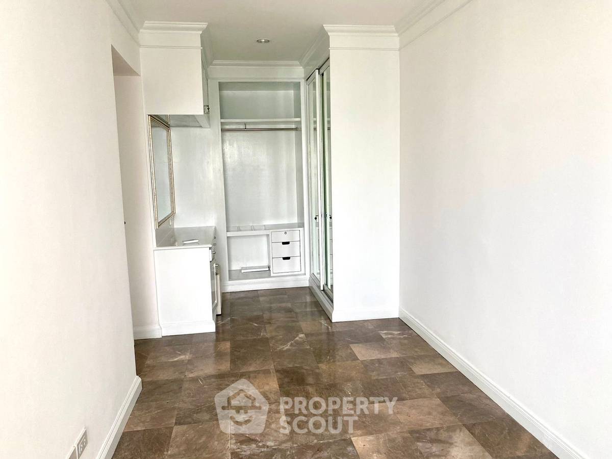 picture 2-BR Condo at Saranjai Mansion Condominium near BTS Nana (ID 1455581) - 6/29