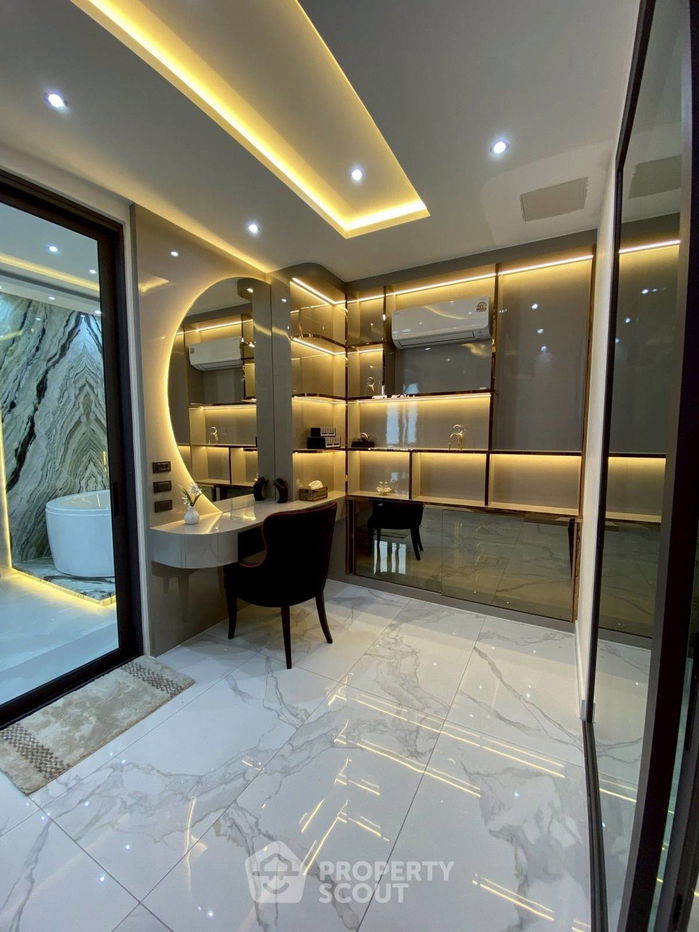 picture 5-BR Villa close to Pattaya (ID 2182145) - 30/40