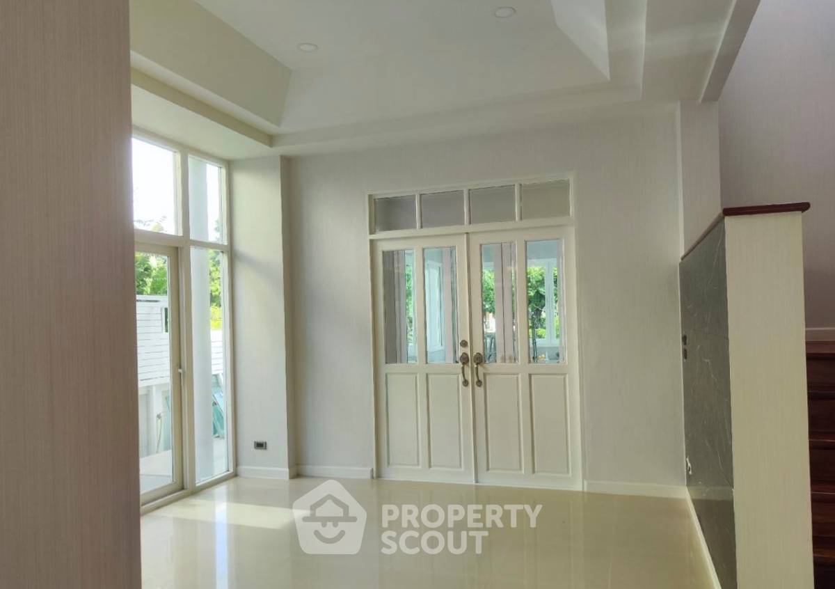 รูป บ้าน 5-ห้องนอน ใกล้ ท่าอากาศยานสุวรรณภูมิ (ID 1863041) - รูปที่ 2/6