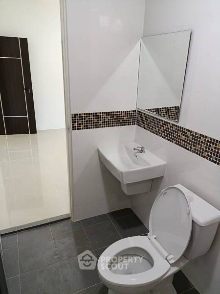 picture 2-BR House in Phanat Nikhom (ID 2232025) - 8/15