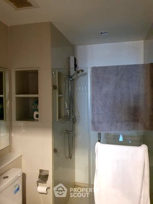 Condos for rent MRT Phahon Yothin : 2-BR Condo at Life Ladprao near BTS Ha Yaek Lat Phrao (ID 1176500)