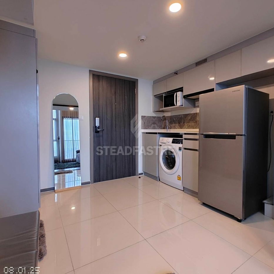 picture  For Rent: KnightsBridge Space Rama 9 – Corner Duplex Unit   💸 35,500 THB/month 🚈🌳  🌟 44 sq.m. | 16th Floor - 5/7
