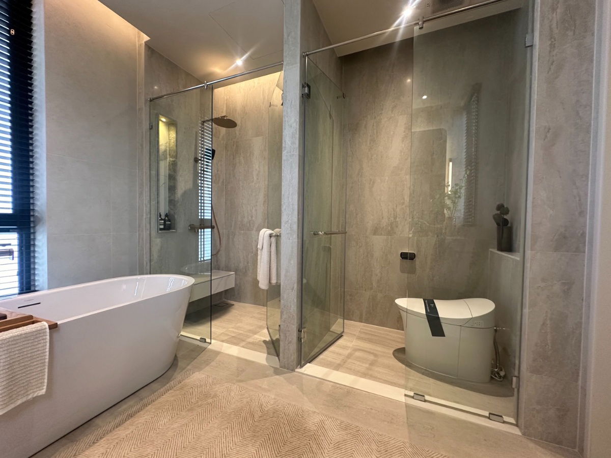 picture Luxury Home in Krungthep Kreetha Fully Furnished THB 67M - 9/9