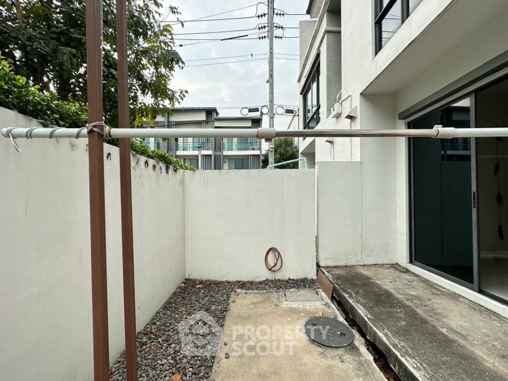 picture 3-BR Townhouse in Taling Chan (ID 1706061) - 41/71