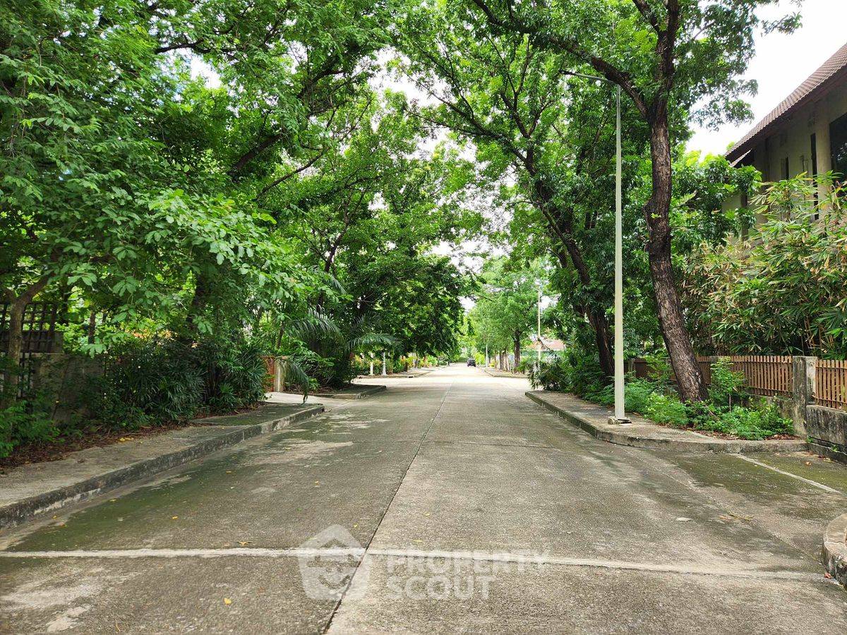รูป ที่ดินสำหรับปล่อยขาย 800 ตารางเมตร แถว ใน บางชัน (ID 2210990) - รูปที่ 1/4