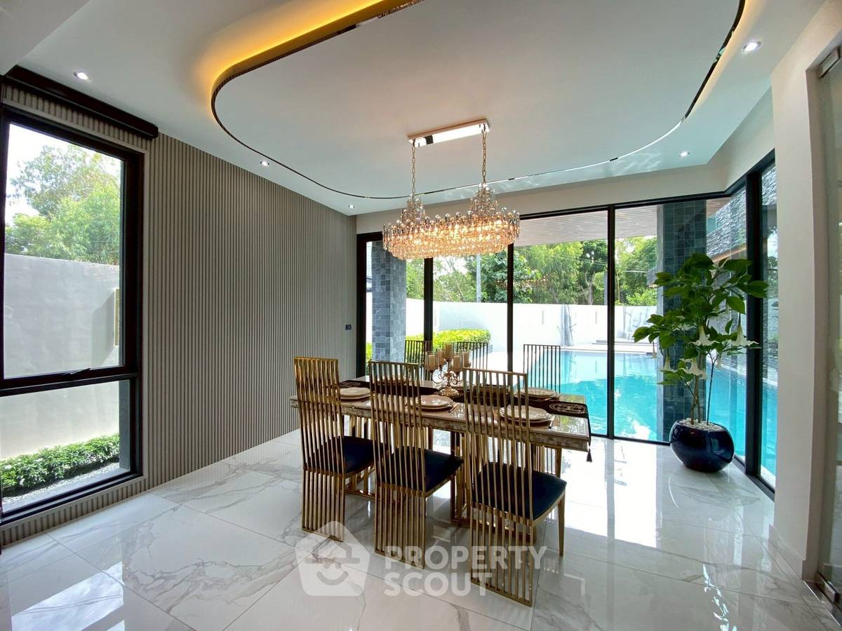 picture 5-BR Villa close to Pattaya (ID 2182145) - 36/40