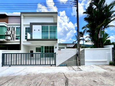 ทาวน์โฮม ภูเก็ต : หมู่บ้านเจ้าฟ้าการ์เด้นโฮม 3 เกาะแก้ว WR-03584