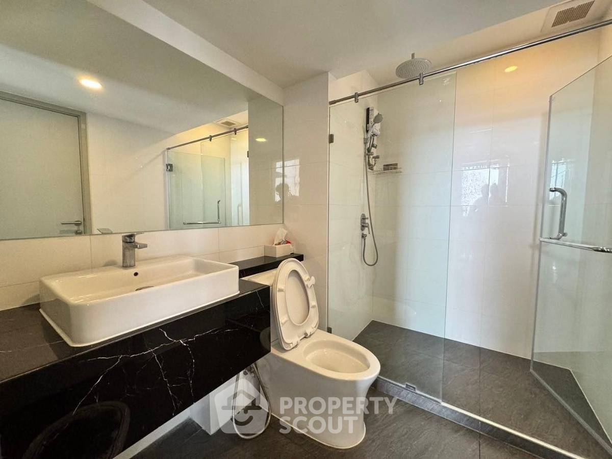picture 2-BR Condo at Knightsbridge Space Ratchayothin near BTS Ratchayothin (ID 1876715) - 24/24